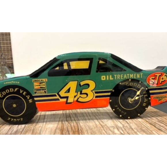 1991 Richard Petty # 43 Race Car WALL CLOCK Wood High Gloss Limited Ed. - Picture 2 of 5